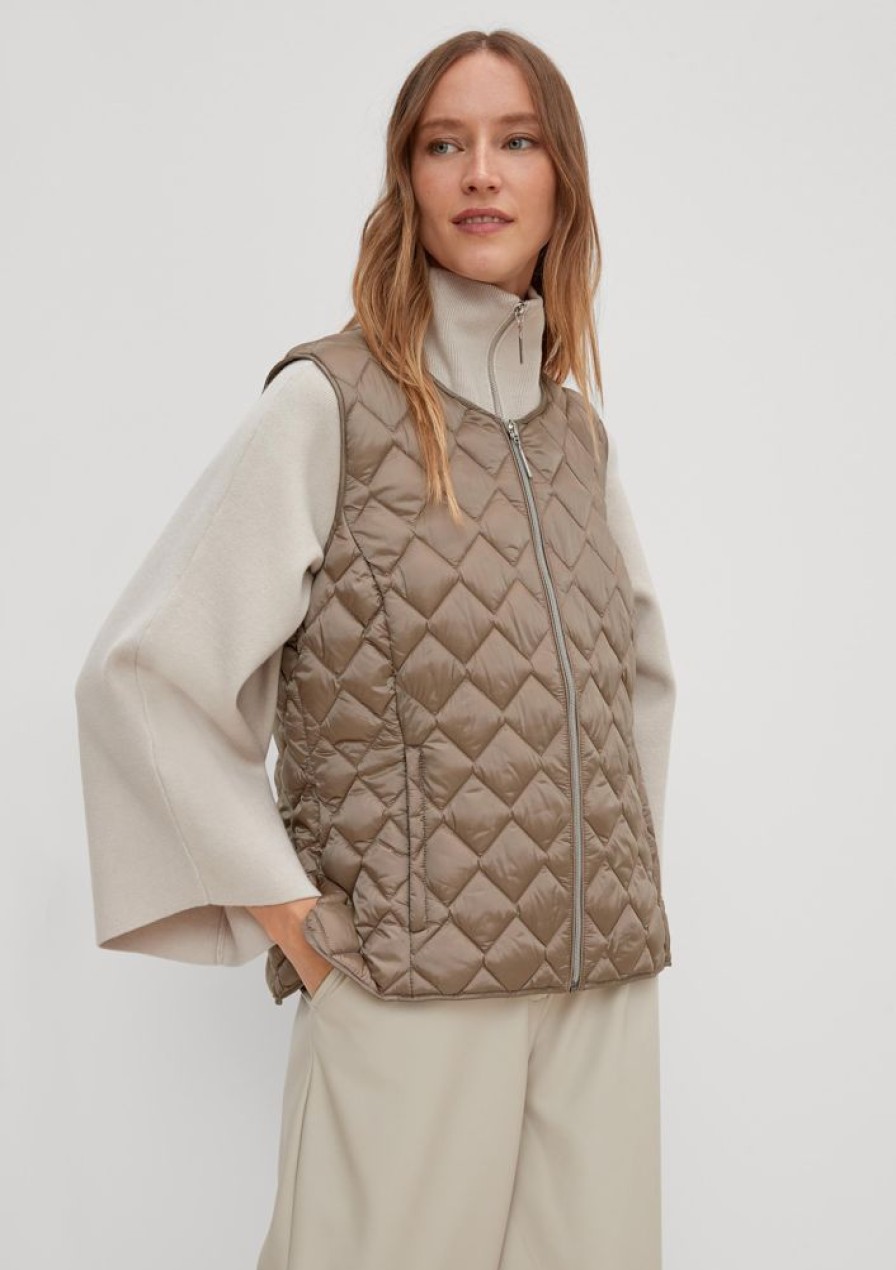 Clothing Comma | Body Warmer With Quilted Diamond Pattern