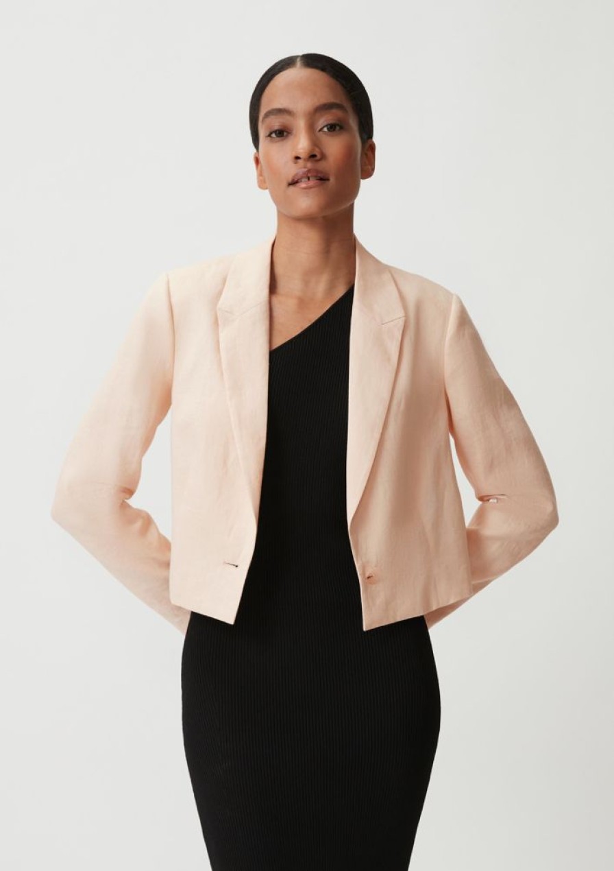 Clothing Comma | Blazer In A Boxy Style