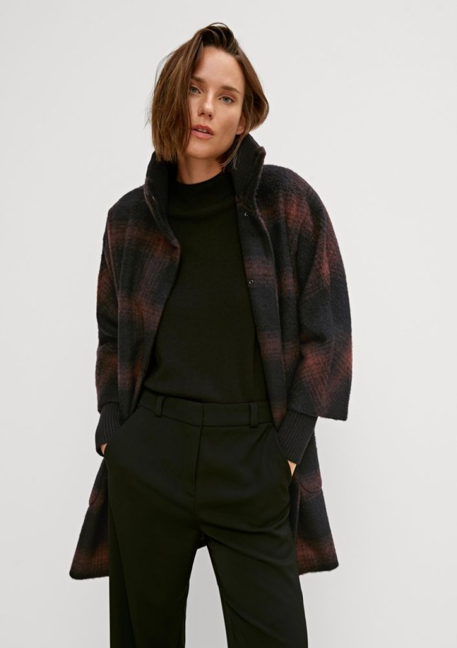 Clothing Comma | Cape Coat With A Check Pattern