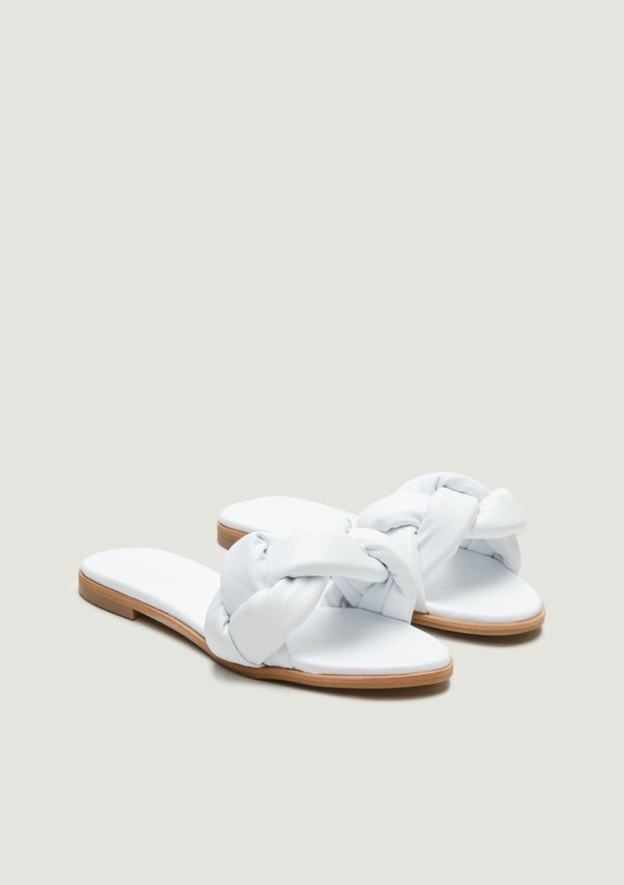 Clothing Comma | Leather Sandals