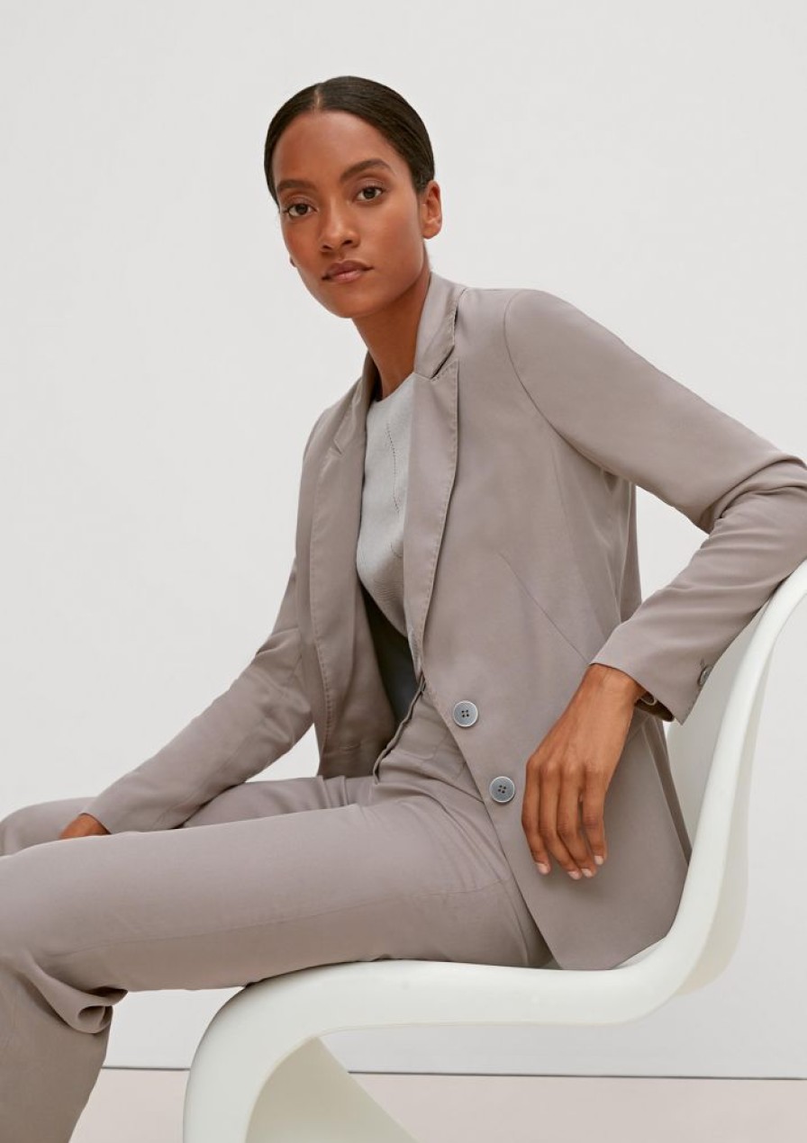 Clothing Comma | Blazer In A Classic Look